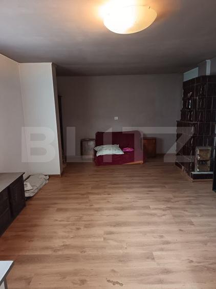 Casa renovabila,  cu un teren 2000 m,  intr-o zona linistita!