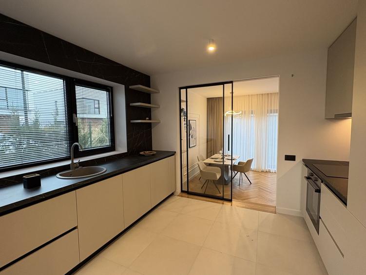 Luxury 4-room Villa - Tunari