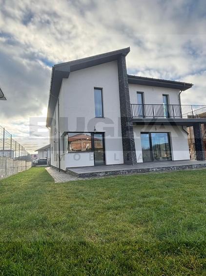 Casa individuala 205 mp, 4 dormitoare, 716 teren, Chinteni