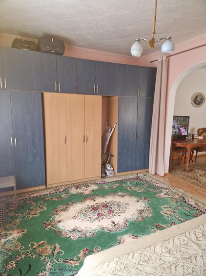 Casa vânzare zona str Lupeni
