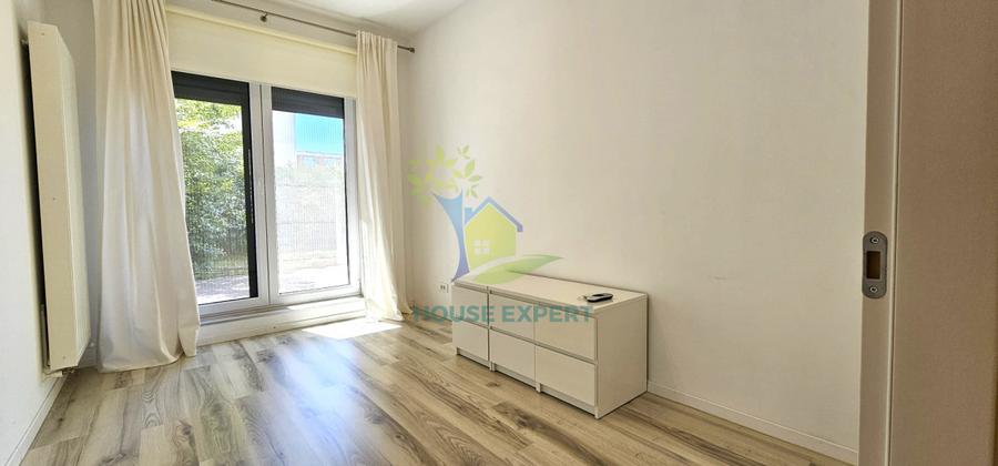 Apartament deosebit, curte 60 mp, terasa 15 mp, loc de parcare, Laguna Residence