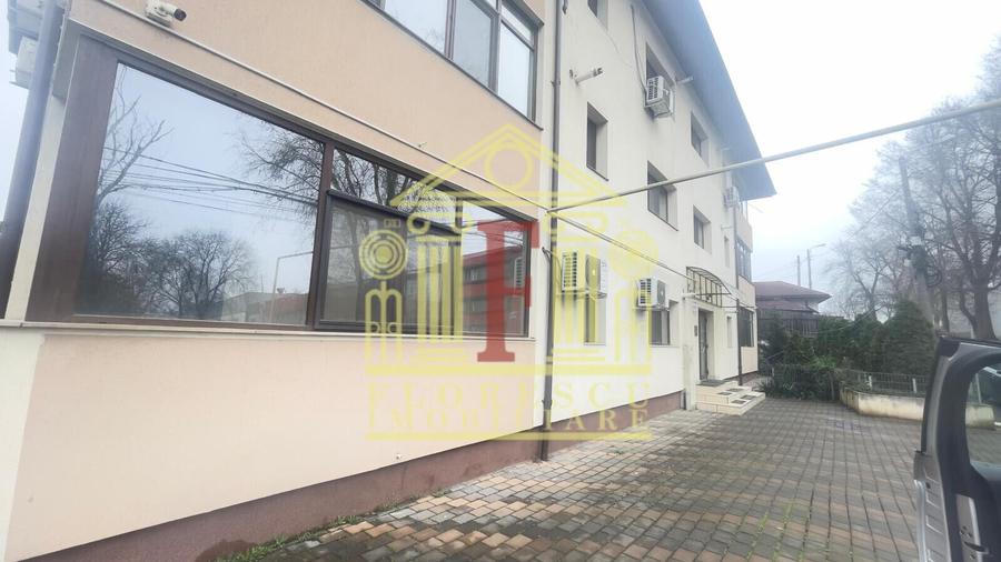Apartament 3 camere!