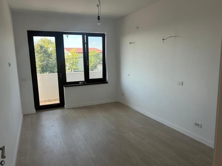 Corbeanca, Petresti - Romatsa - direct proprietar, casa tip duplex
