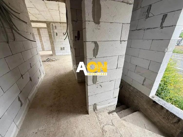 Casa la rosu, 5 camere, S+P, 547 mp teren, toate utilitatile, Cetate - 10