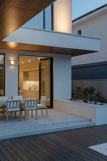 Iancu Nicolae | Vila Smart 4 Dormitoare, 6 Bai, Piscina, Fatada Ventilata HPL