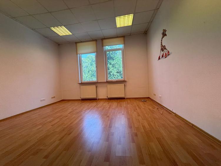 Cladire Birou / Clinica - Stirbei Voda - Cotroceni - Curte 40 mp
