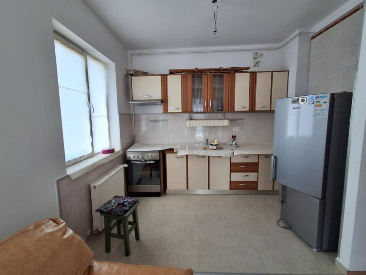 Apartament 3 camere, 67 mp, zona Semicentrală