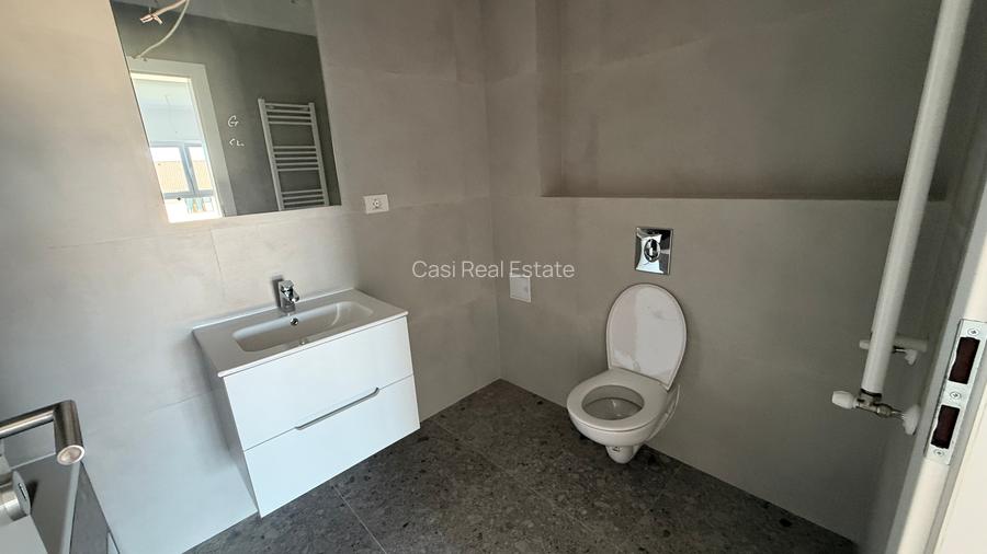 Apartament 2 camere -loc de parcare gratuit  23 August langa Lidl-gata de mutat - 22