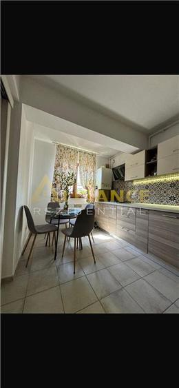 Apartament cu 3 camere