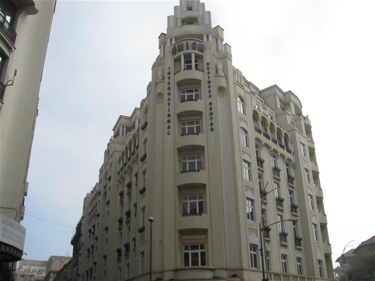 Union International Business Center spatii birouri de la 42 mp