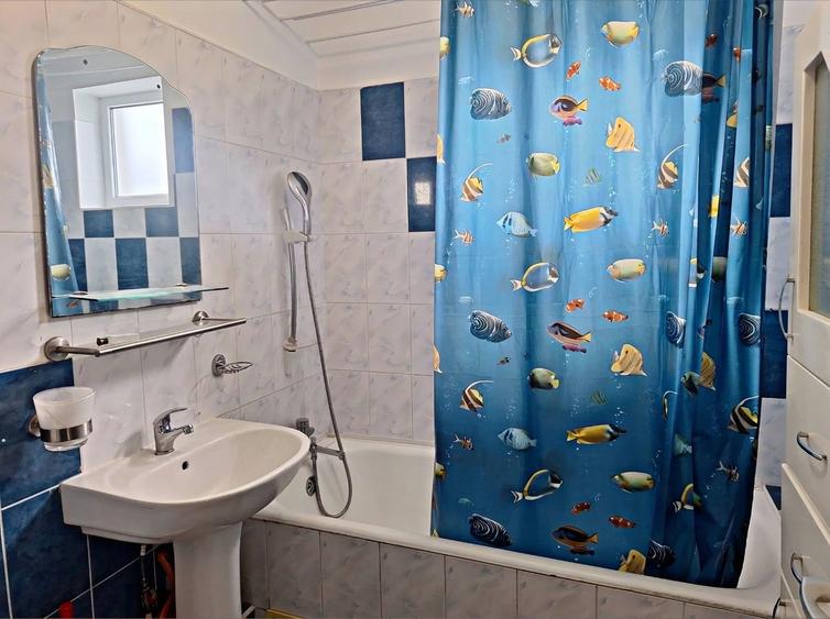 Apartament 3 camere 2 bai Crangasi cu loc parcare inclus