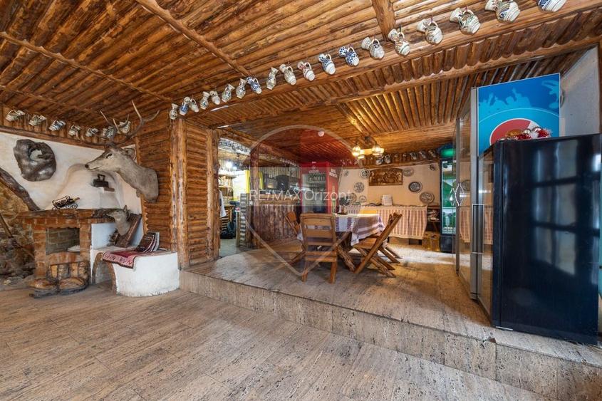 Pensiune cu restaurant și spații comerciale, central Râșnov - 2