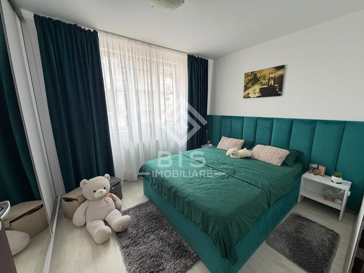 Apartament de vanzare 3 camere mobilat si utilat
