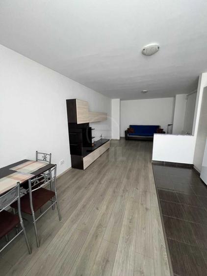 Apartament 2 camere semidecomandat zona Cetatii