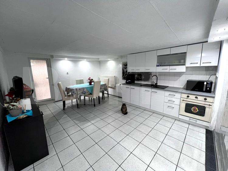 Casă tip duplex – 272 mp utili, 9 camere ,in zona Cetate