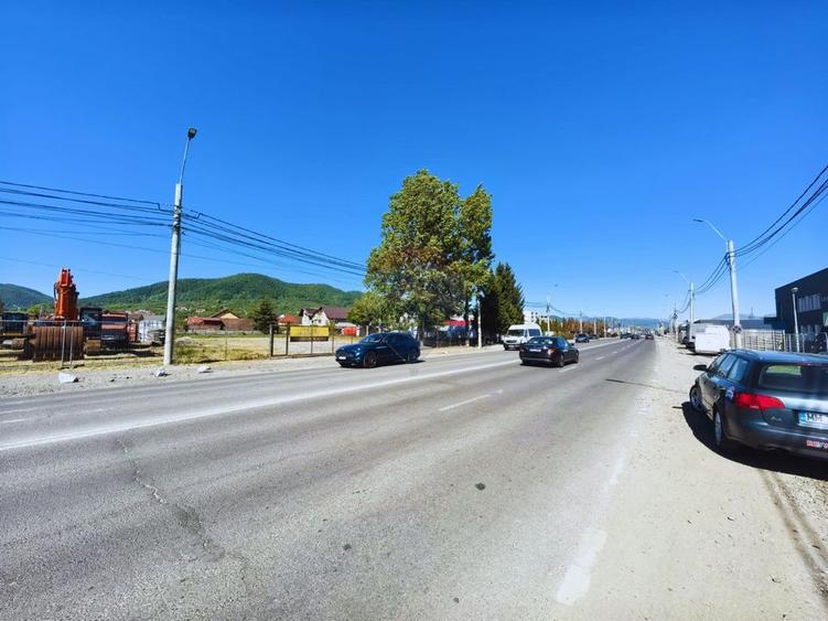 Teren de inchiriat – 3.000 mp la bulevard principal
