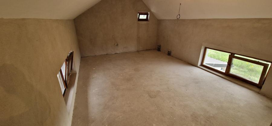 Casă de vânzare, 86 mp, zona Iancu Jianu - Olt