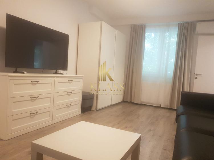 Apartament 3 camere - Strada Lev Tolstoi