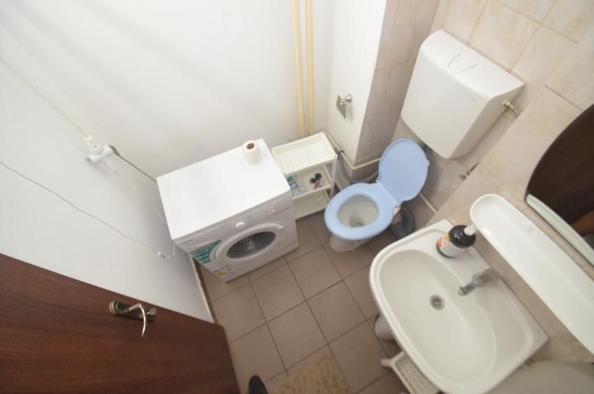 Apartament decomandat cu centrala in Complex