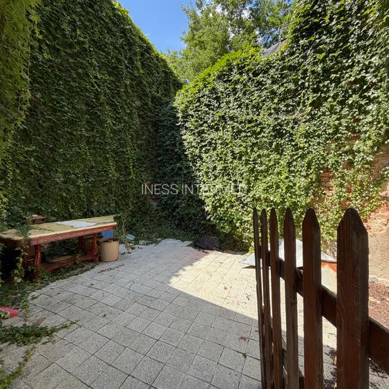 casa P+1, aproape de Piata Universitatii, pet friendly, curte comuna - 3