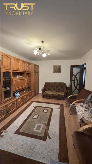 3 Camere I Plopilor I 2 Bai I Balcon Inchis