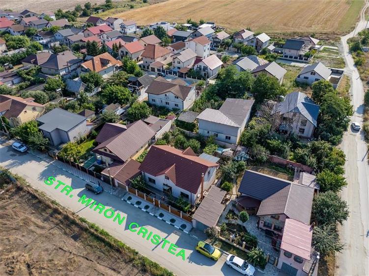 Casa Extraordinara în Lazu. Spatiu, Calitate și Confort la Superlativ
