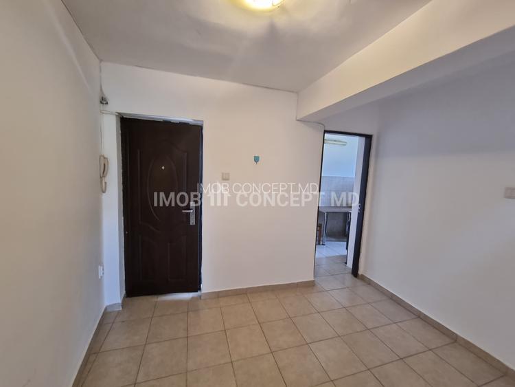 INCHIRIERE apartament 2 camere in bloc la curte zona M Bravu - 17