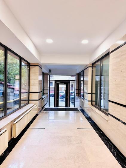 Caramfil Office /Birou pe 2 nivele cu View / 165 mp/ Parcare Opțional 2 locuri