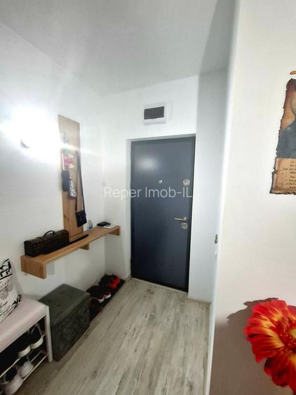 Apartament 3 camere, 84 mp utili, 2 băi+ terasă 17 mp,zona N Rm Vâlcea - 2