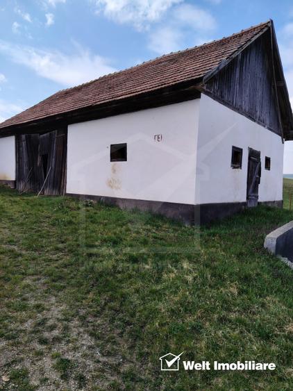 Se vinde casa cu anexe in Valea Calda
