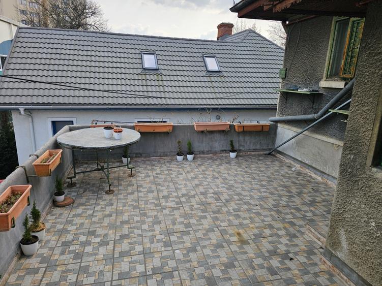 Vatra Luminoasa - 2 camere in vila, etaj 1/1 - terasa 20 mp, intabulare, 229000€