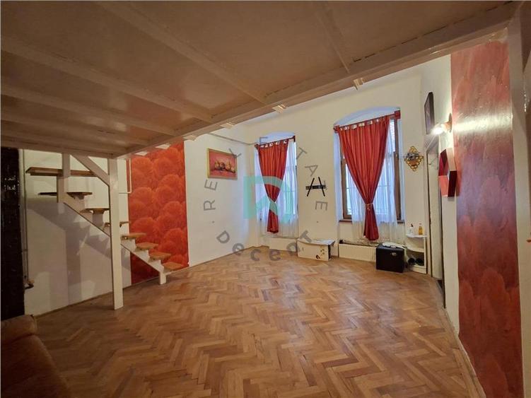 Garsoniera Republicii, Brasov