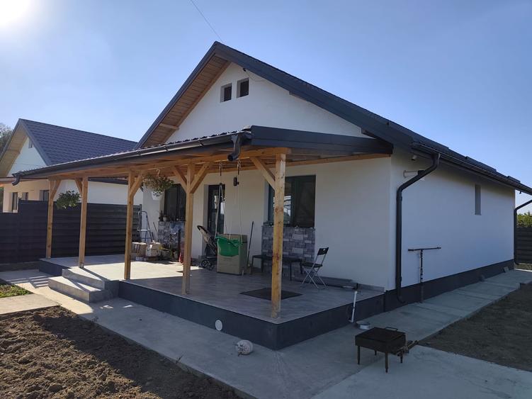 FARA COMISION casa 3 camere PARTER + pod Mansardabil cu placa beci LA CHEIE