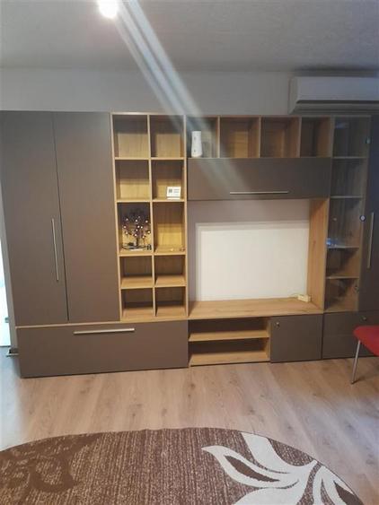 ...Apartament 2 Camere Etaj 1 cu Centrala zona Sagului..