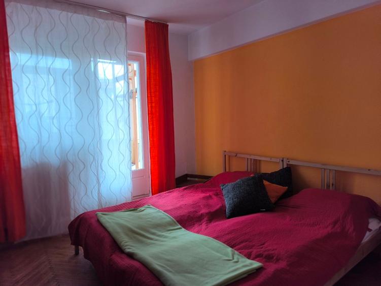 Piata Kogălniceanu Cișmigiu Izvor