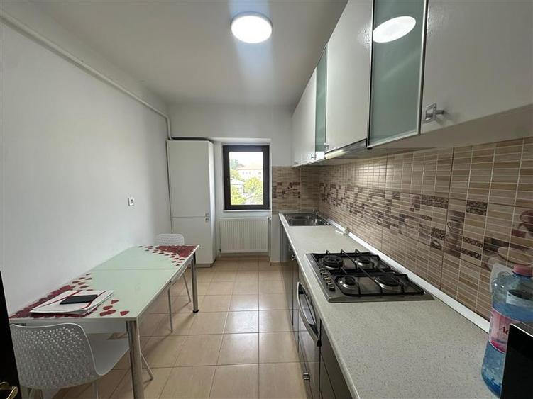 Apatament 3 Camere Centru-Bld Independetei