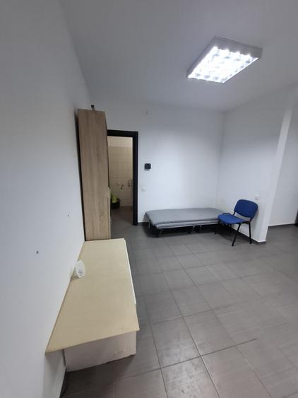 Garsonieră decomandată cu curte proprie – Zona Amurgului