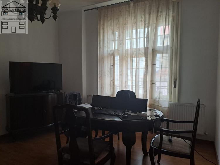 Apartament semi decomandat ultracentral in localitatea Oradea