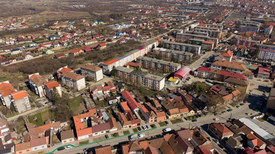 Spațiu comercial pe 2 nivele în Caransebeș