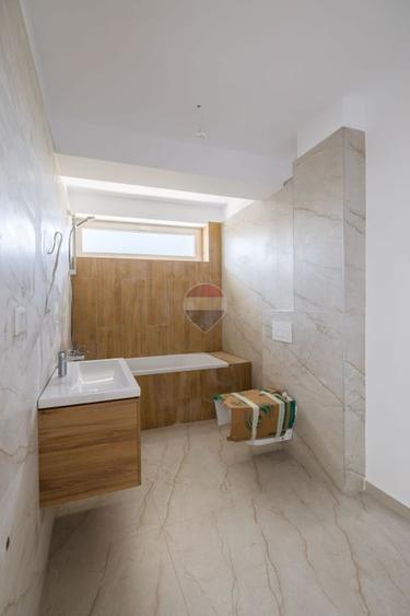 Apartament nou cu 3 camere și balcon de 12,09 mp | Tractorul
