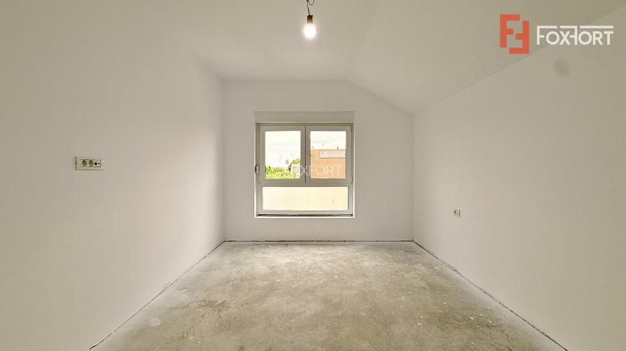 Duplex despartit, de vanzare 4 camere - curent trifazic - Mosnita Veche - 8