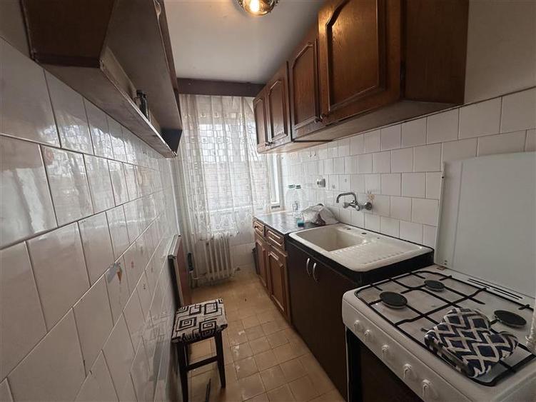 2 camere etaj 3 aproape de Colegiul Banatean