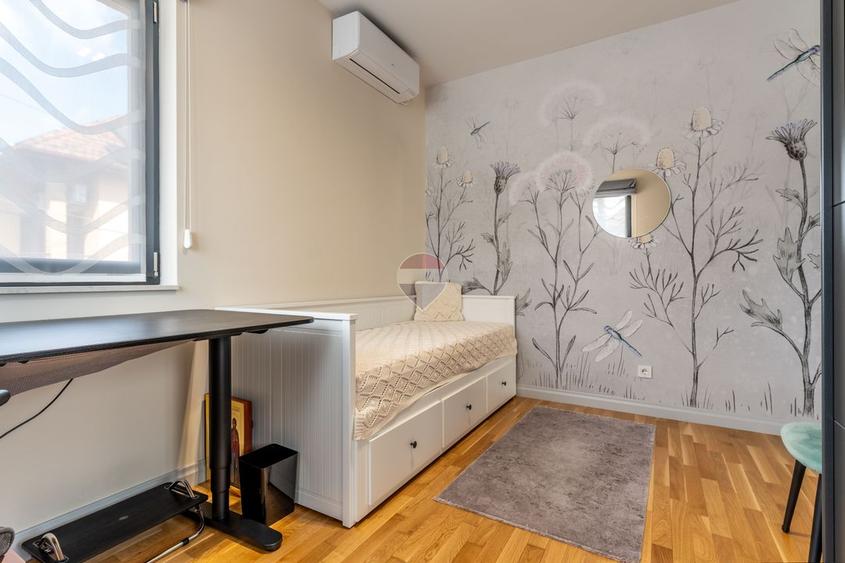 Duplex 4 camere, superfinisat, terasa, zona linistita in Someseni
