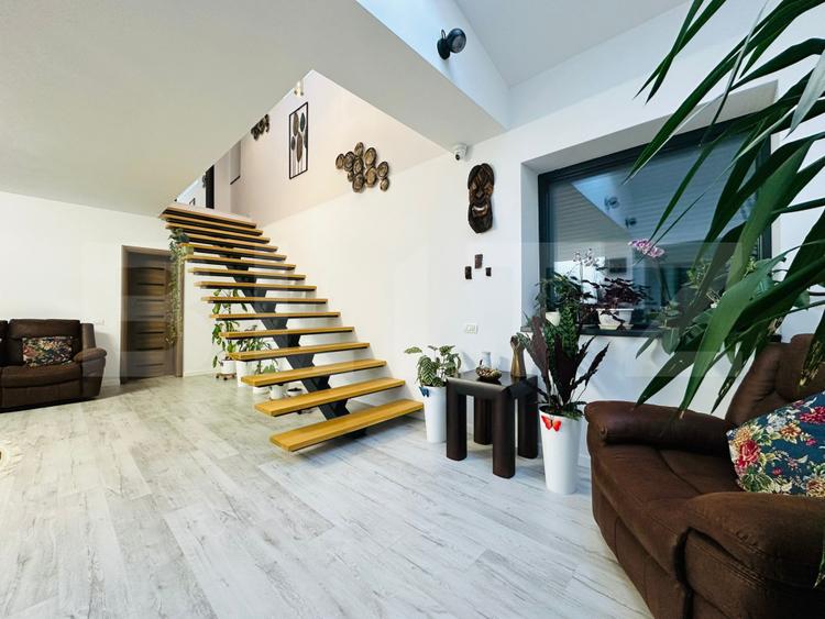 Casa premium, 350 mp si teren 722 mp, mobilata si utilata lux, in Brasov