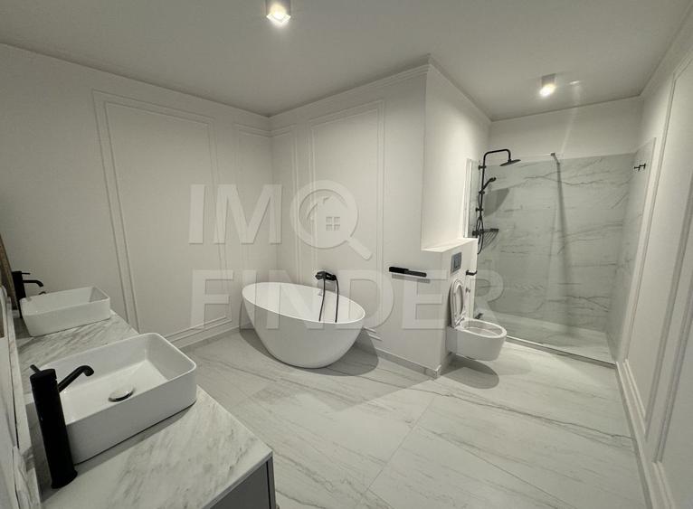Vanzare vila smart cu piscina, strada privata, A Muresanu