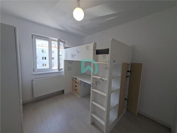 Apartament 2 camere Florilor, comision 0, etaj intermediar, loc de parcare