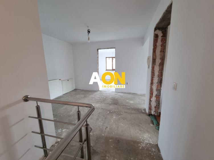 De vanzare casa 6 camere, S+P+M, 900mp teren, Cetate