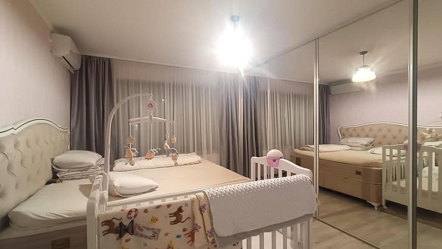 Apartament 3 camere parcare zona Florilor