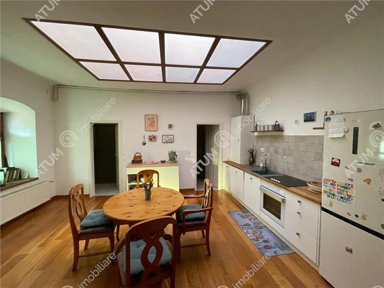 Apartament cu 2 camere decomandate la casa in zona ultracentrala Sibiu