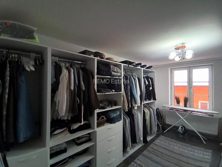 APARTAMENT DE VANZARE IN SIRET – 4 camere | Etaj 1 - 18